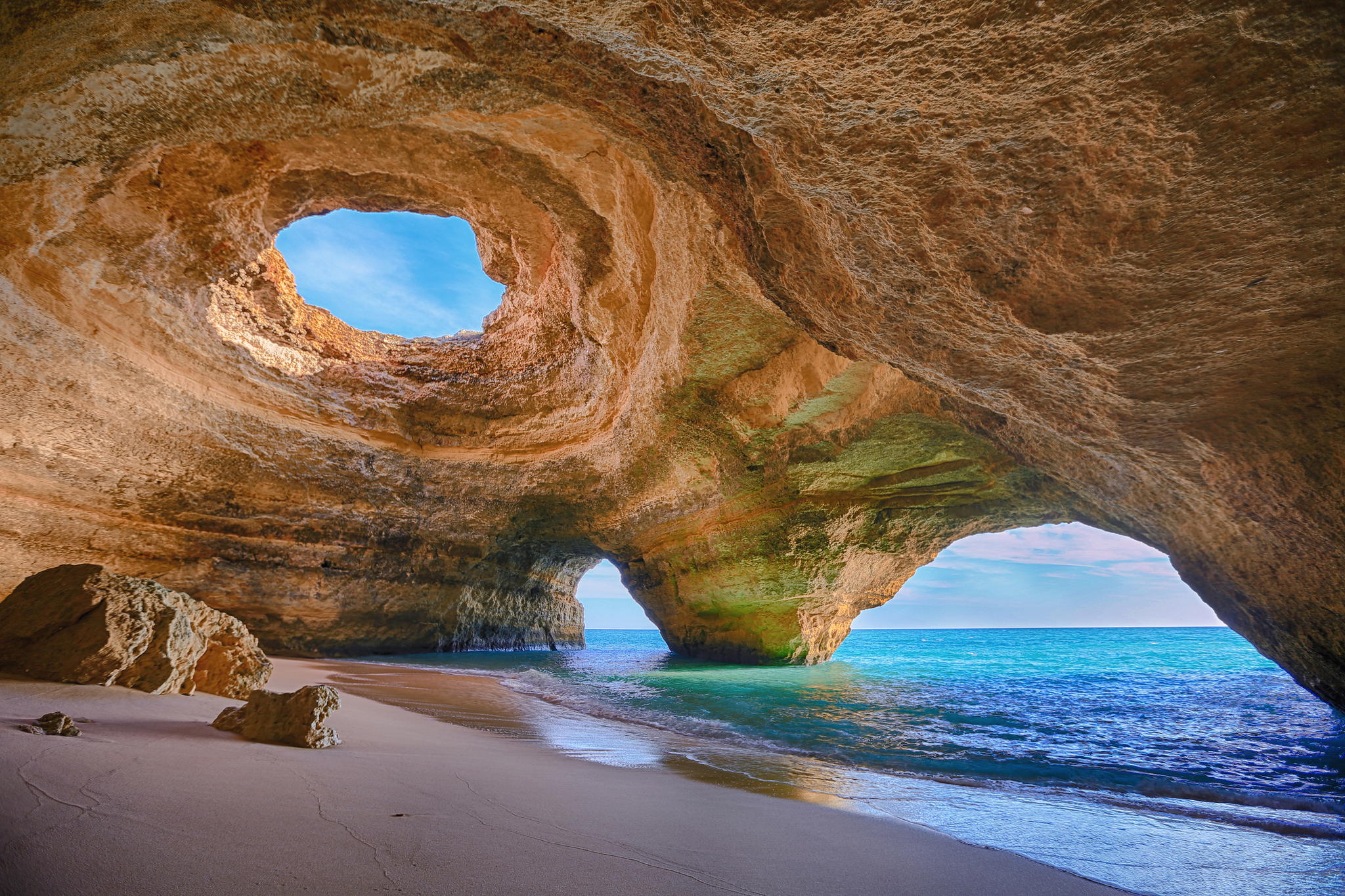 PORTUGAL ADVENTURE | YOUNG ALUMNI JOURNEY